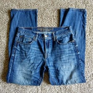 EUC Men's AEO Classic Bootcut Jeans | Size 32/34